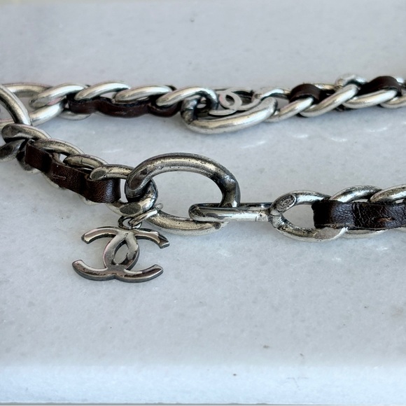 Chanel Vintage 96P Dark Metal & Brown Chain Link Leather Belt - Picture 8 of 9